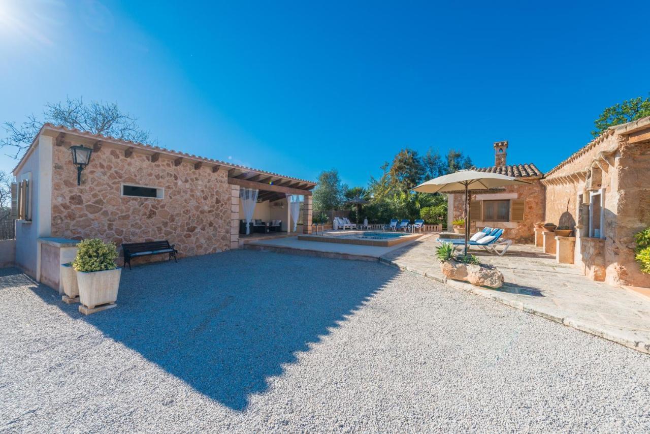 Horreo Villa *